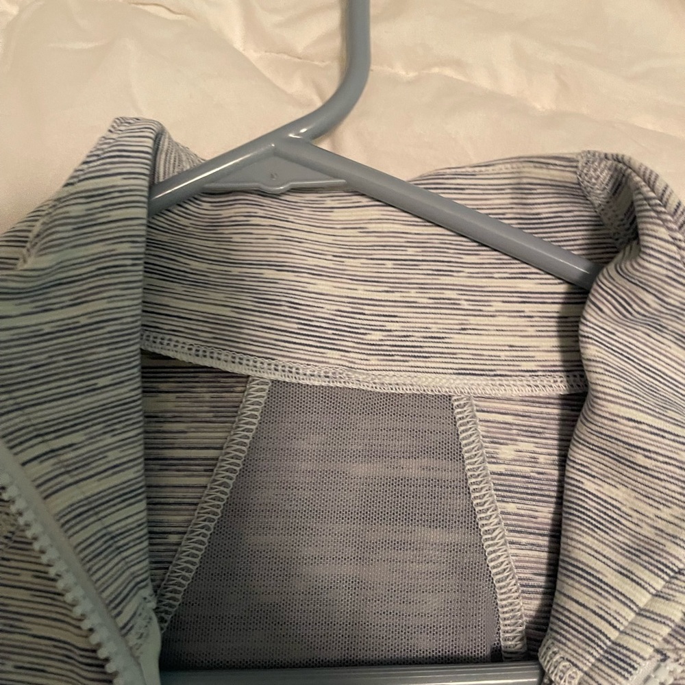 Lululemon Define Jacket - Picture 2 of 4